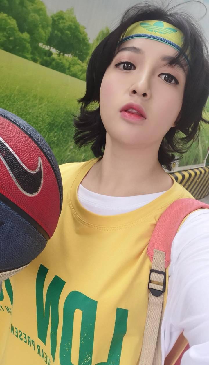 成华区乖巧的小希希